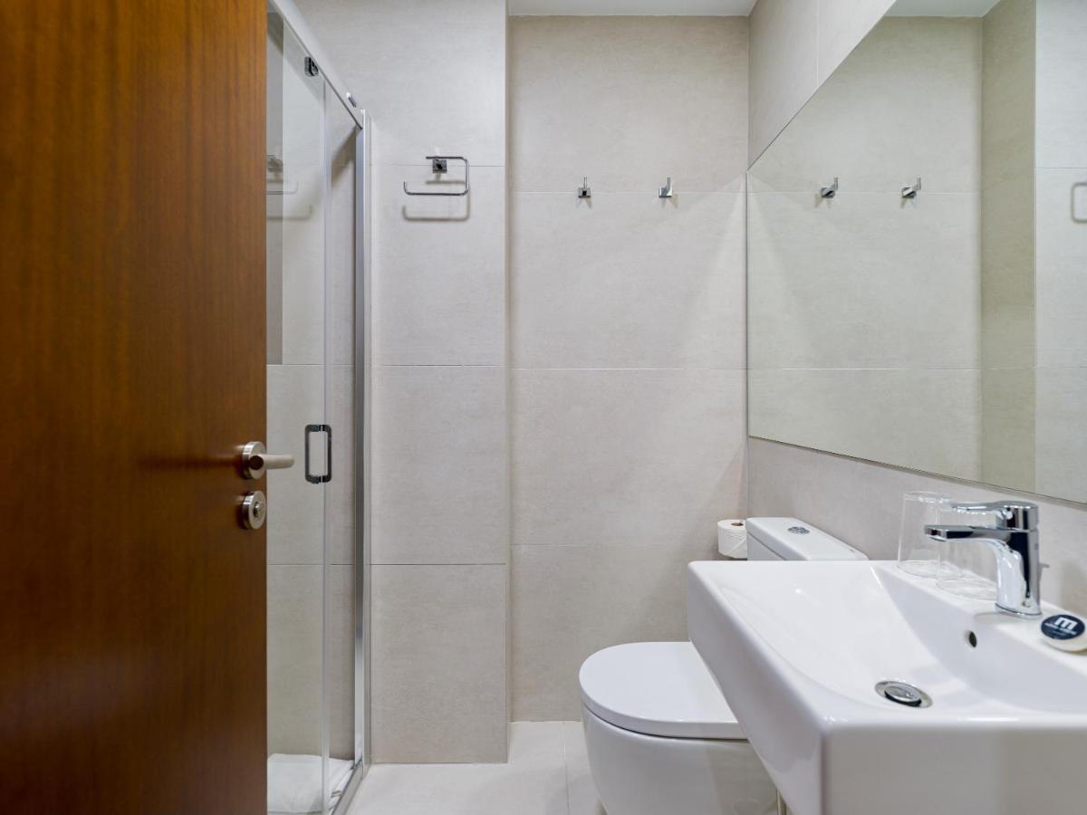 Emete & Coworking By Airnest 3*