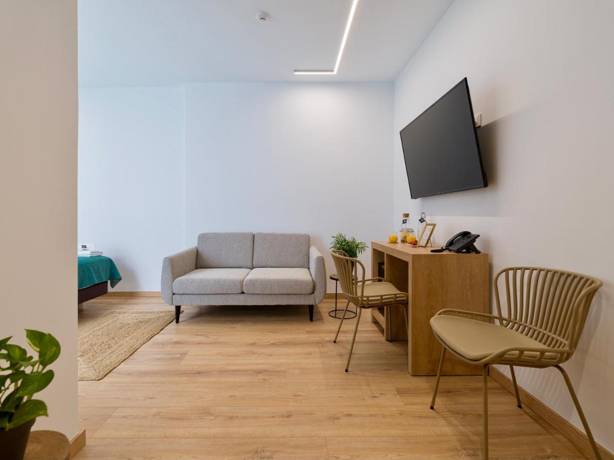 Emete & Coworking By Airnest Hotel